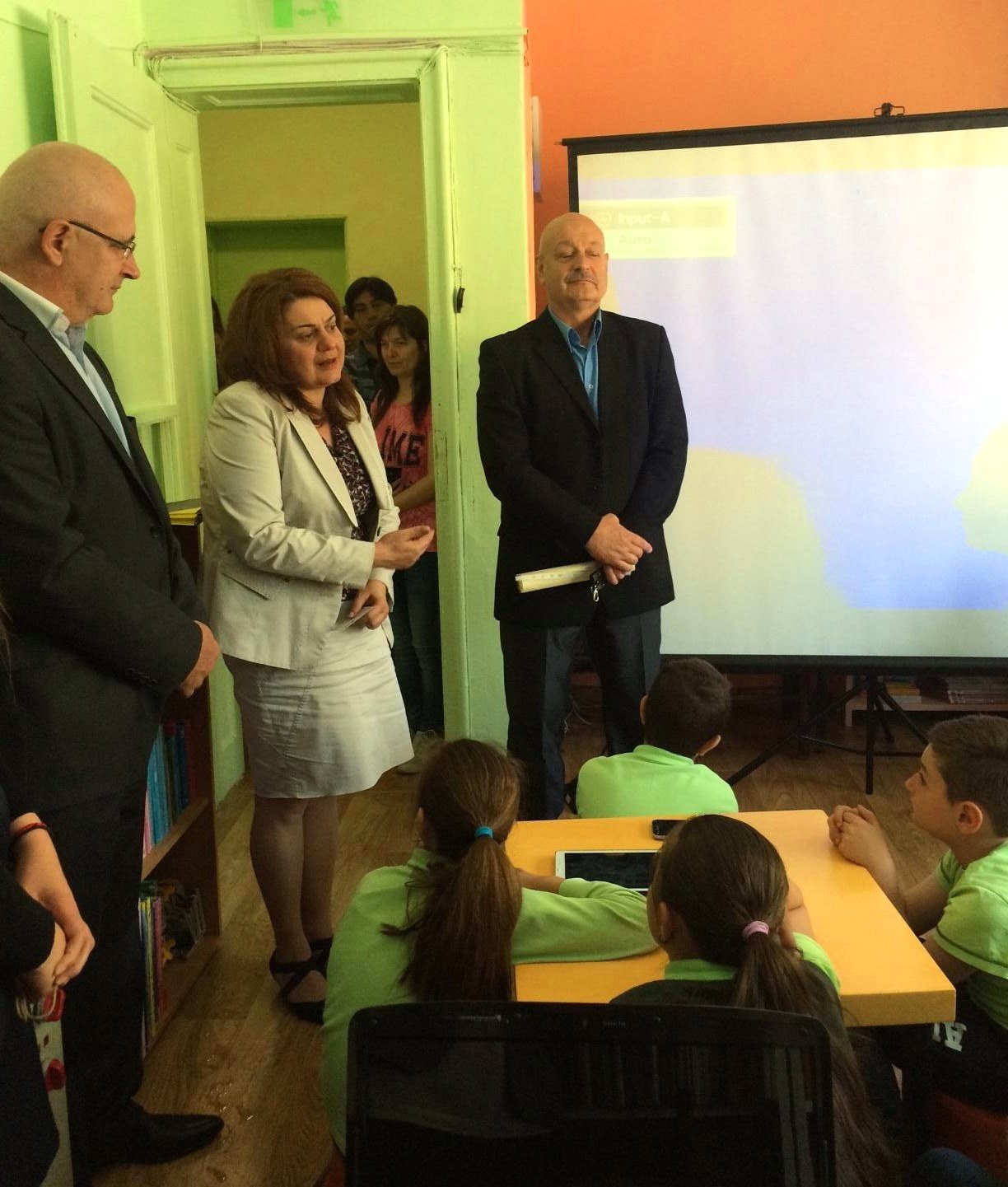 /media/filer_public/2016/05/19/obnoven_detski_kyt_v_biblioteka_ivan_vazov_plovdiv.jpg
